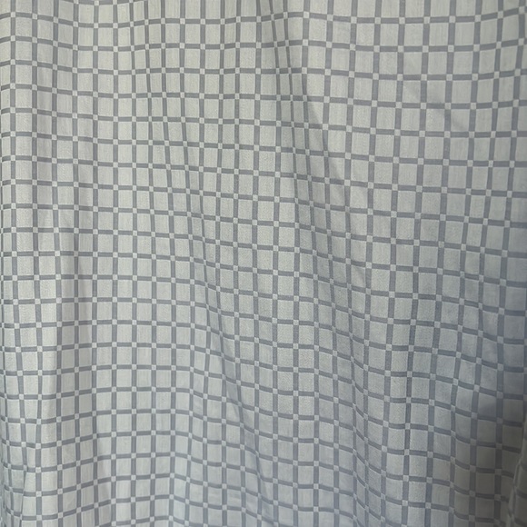 Men’s large like new Bugatchi button up. - Picture 2 of 3